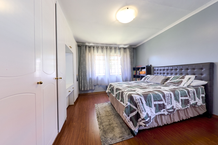 4 Bedroom Property for Sale in Halfway Gardens Gauteng