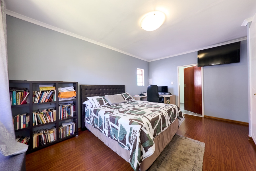 4 Bedroom Property for Sale in Halfway Gardens Gauteng
