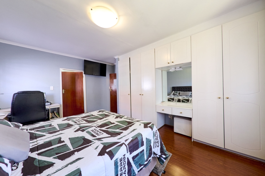 4 Bedroom Property for Sale in Halfway Gardens Gauteng
