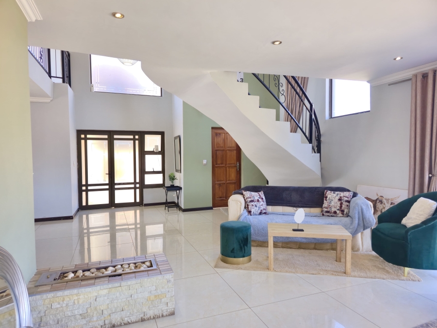 To Let 4 Bedroom Property for Rent in Glen Marais Gauteng