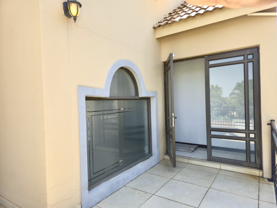 To Let 4 Bedroom Property for Rent in Glen Marais Gauteng
