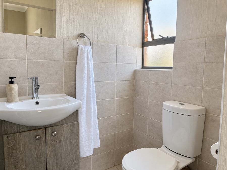 2 Bedroom Property for Sale in Wilgeheuwel Gauteng