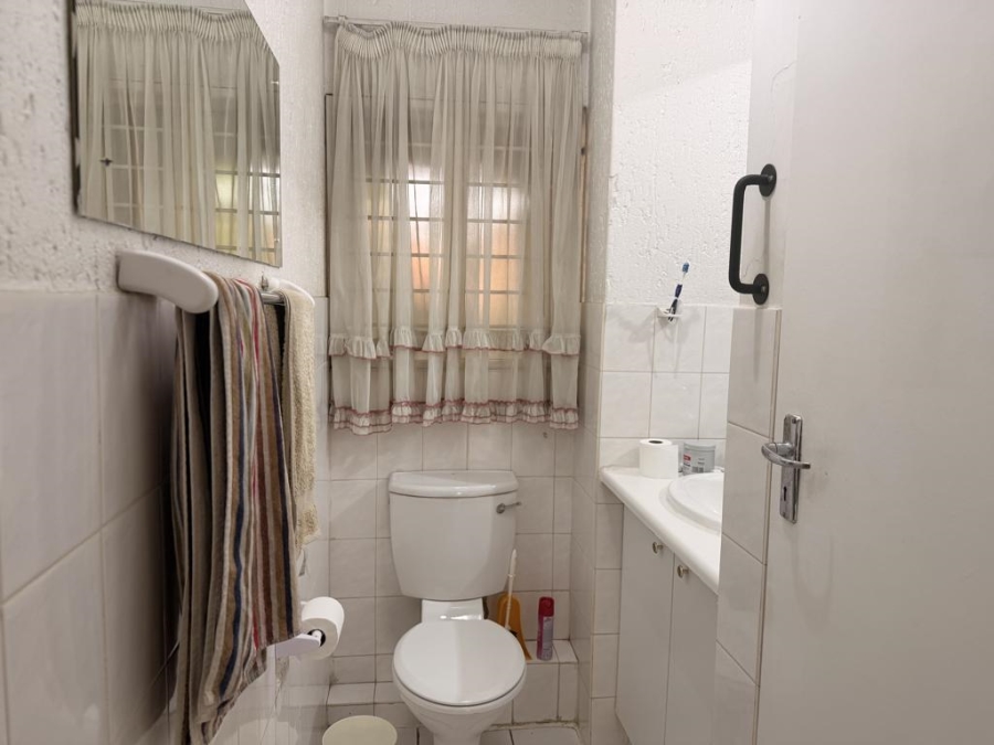 To Let 2 Bedroom Property for Rent in Sandringham Gauteng