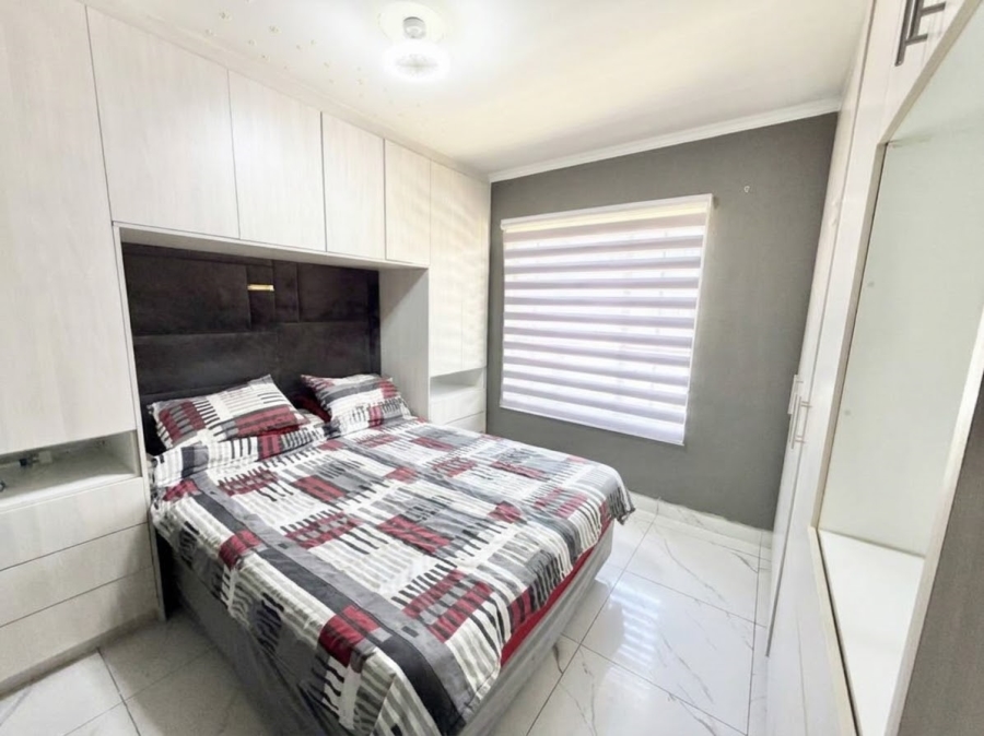 2 Bedroom Property for Sale in Noordwyk Gauteng