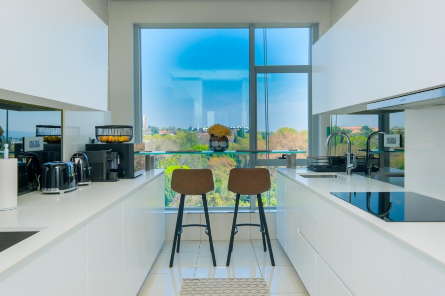 To Let 2 Bedroom Property for Rent in Sandhurst Gauteng