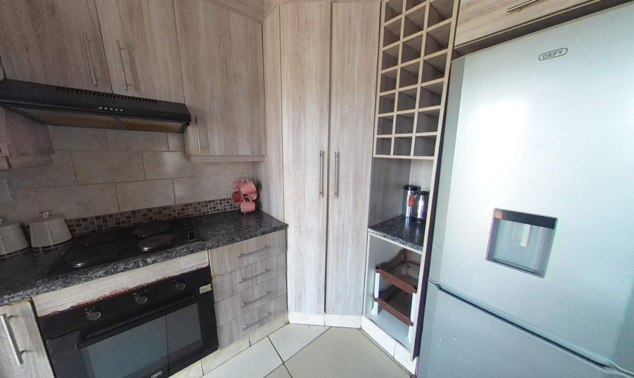 3 Bedroom Property for Sale in Crystal Park Gauteng