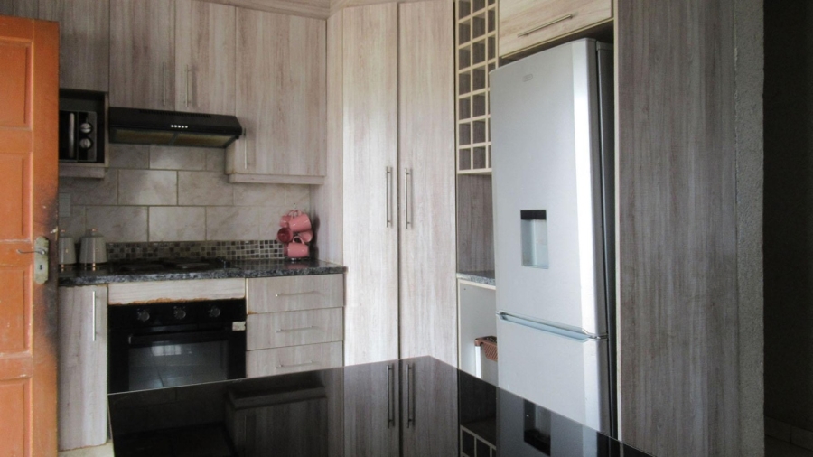 3 Bedroom Property for Sale in Crystal Park Gauteng