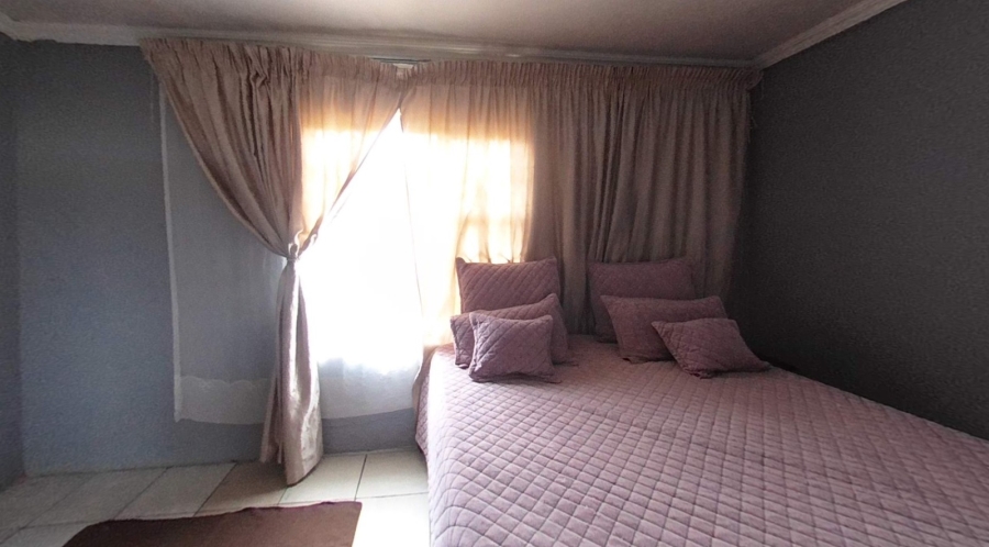 3 Bedroom Property for Sale in Crystal Park Gauteng