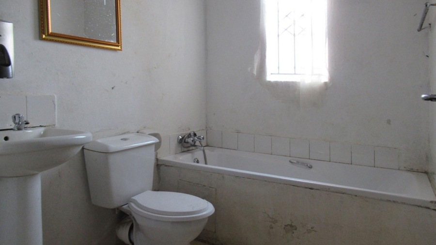 3 Bedroom Property for Sale in Crystal Park Gauteng
