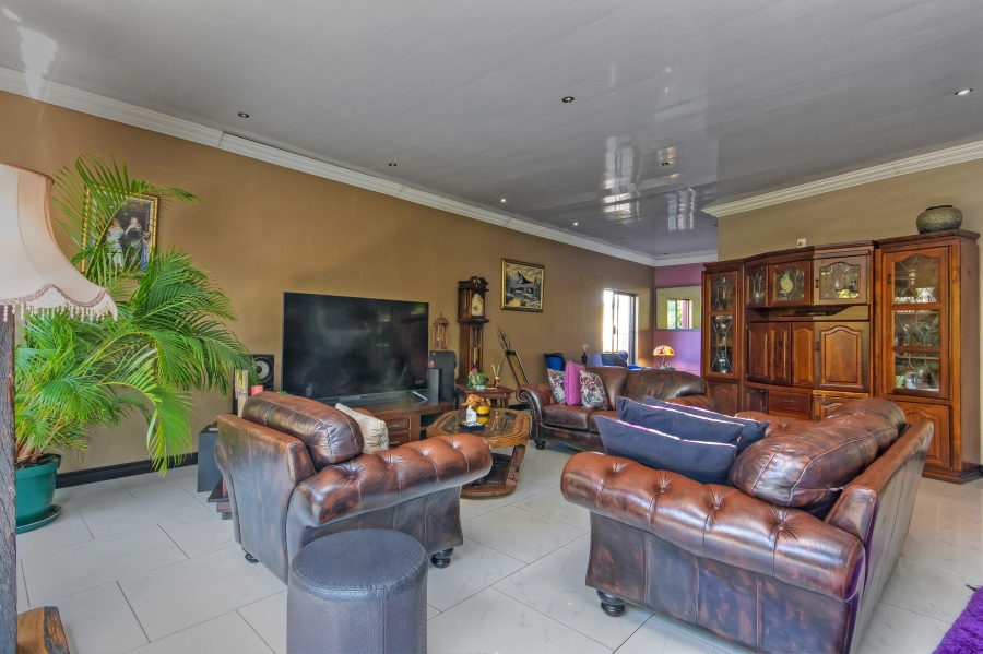 4 Bedroom Property for Sale in Elandspark Gauteng
