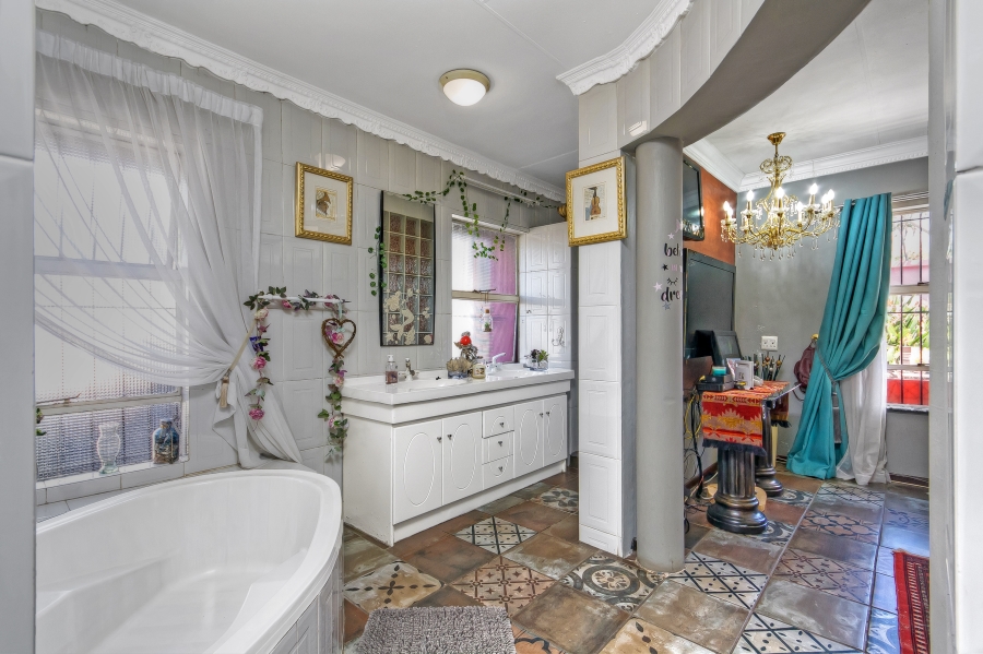 4 Bedroom Property for Sale in Elandspark Gauteng
