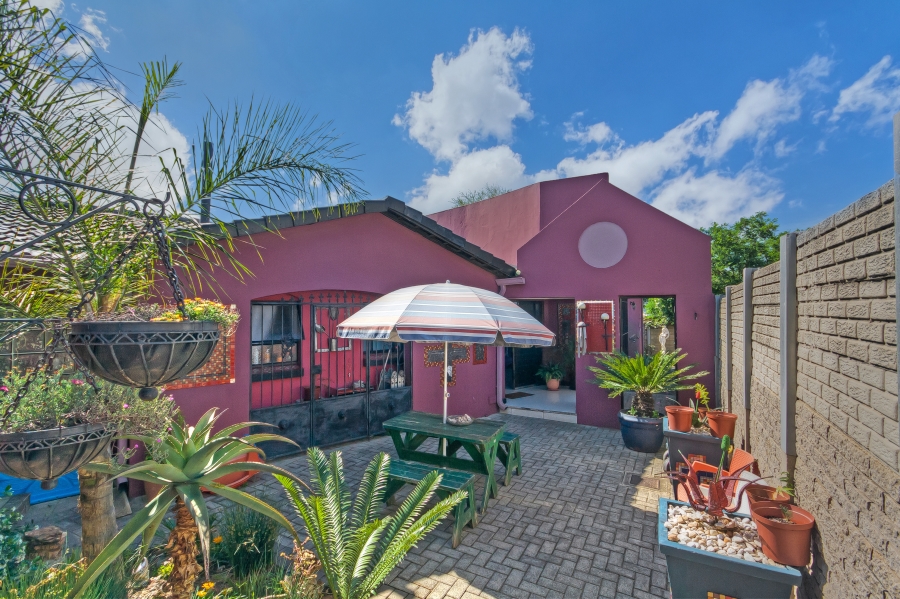 4 Bedroom Property for Sale in Elandspark Gauteng