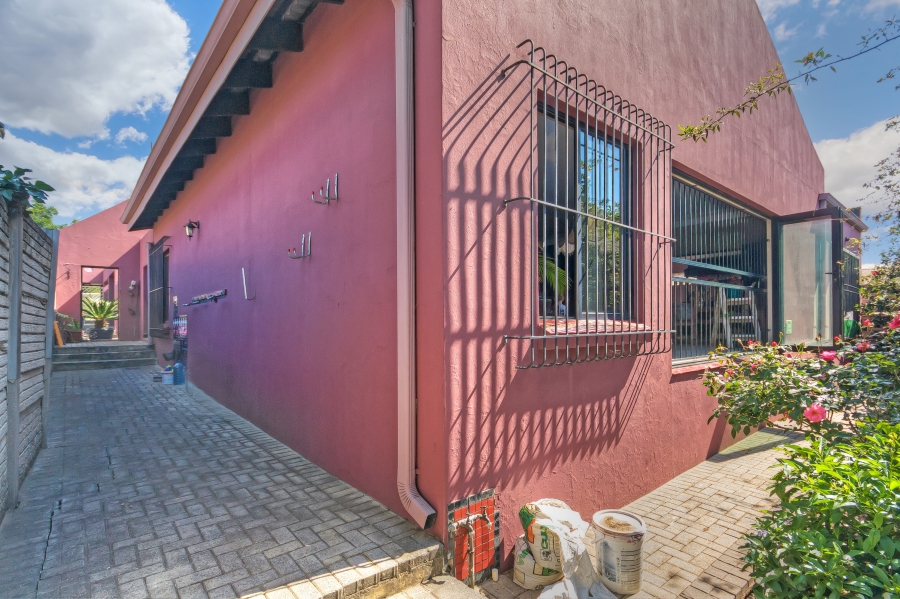 4 Bedroom Property for Sale in Elandspark Gauteng