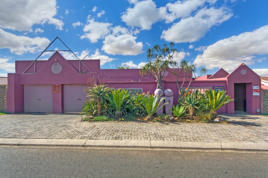 4 Bedroom Property for Sale in Elandspark Gauteng