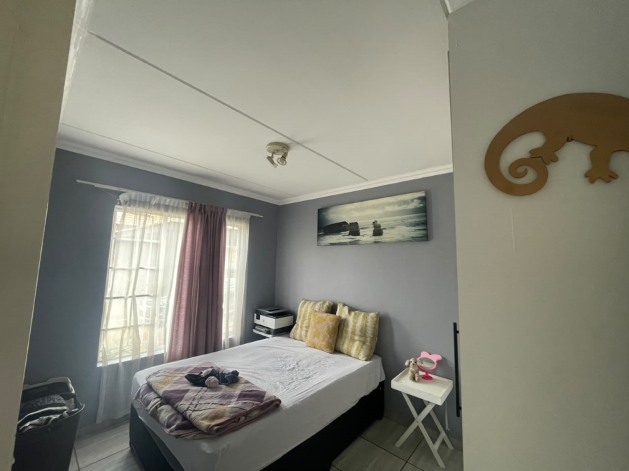To Let 2 Bedroom Property for Rent in Noordwyk Gauteng