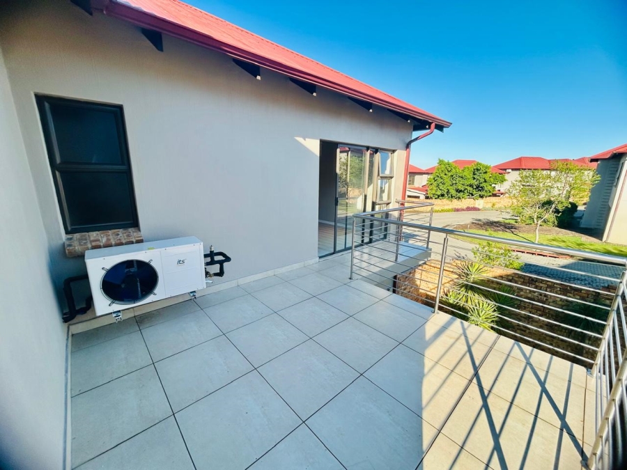 To Let 4 Bedroom Property for Rent in Needwood Gauteng