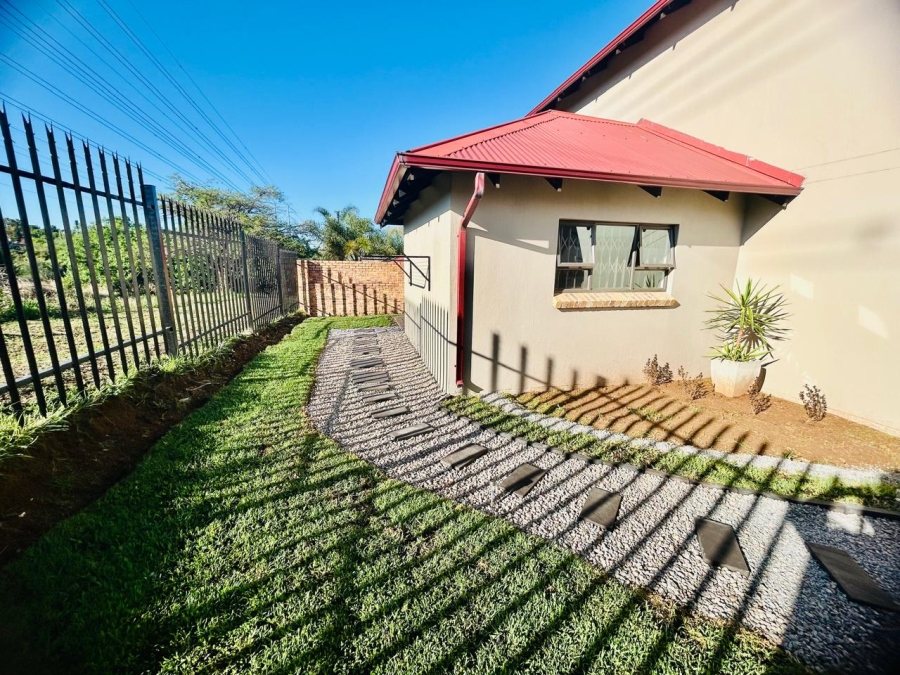 To Let 4 Bedroom Property for Rent in Needwood Gauteng