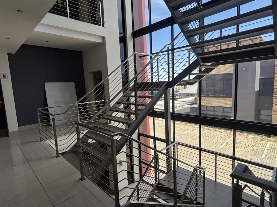 Commercial Property for Sale in Die Hoewes Gauteng