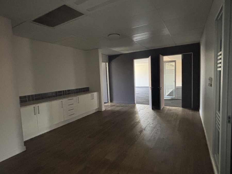 Commercial Property for Sale in Die Hoewes Gauteng