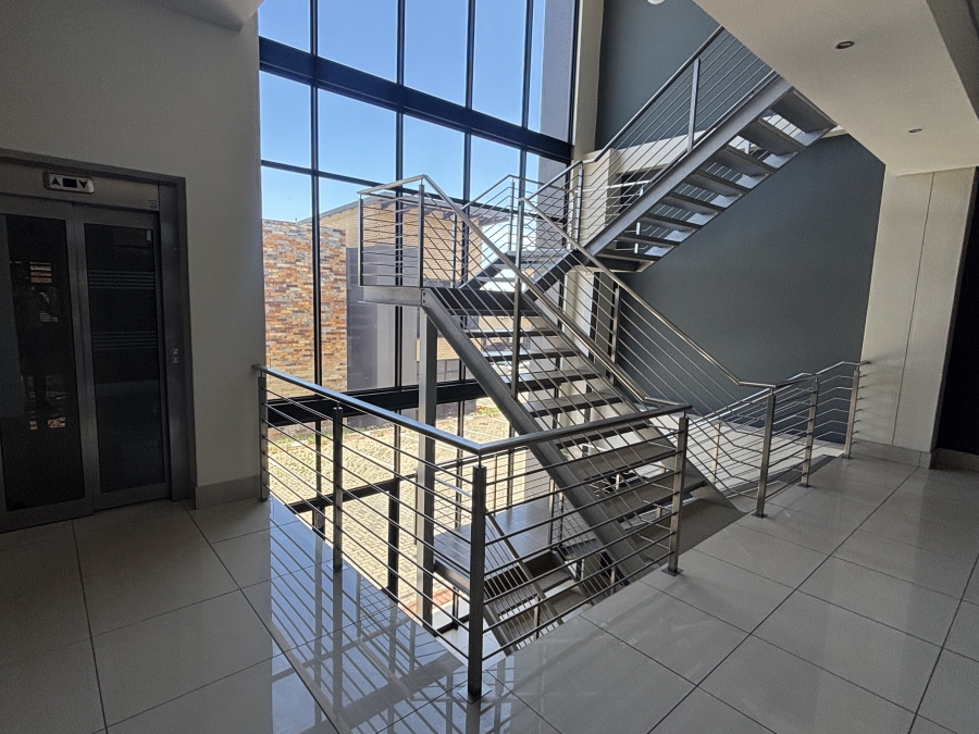 Commercial Property for Sale in Die Hoewes Gauteng