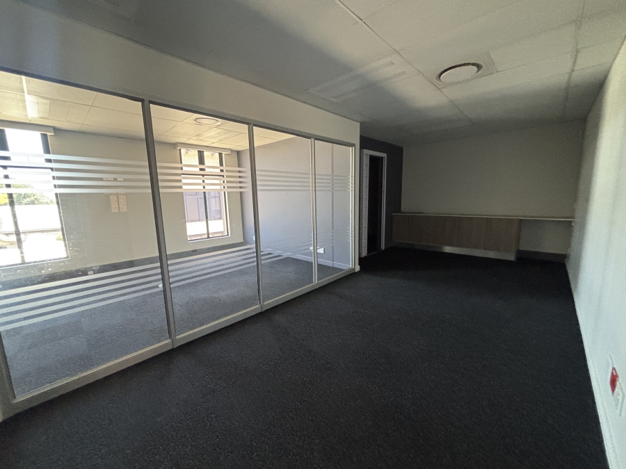 Commercial Property for Sale in Die Hoewes Gauteng
