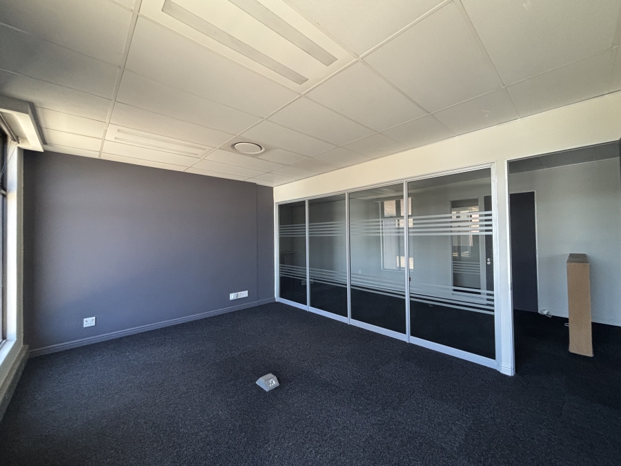 Commercial Property for Sale in Die Hoewes Gauteng