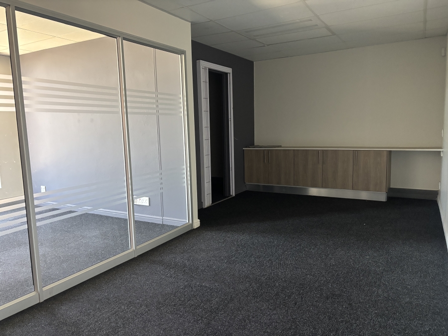 Commercial Property for Sale in Die Hoewes Gauteng