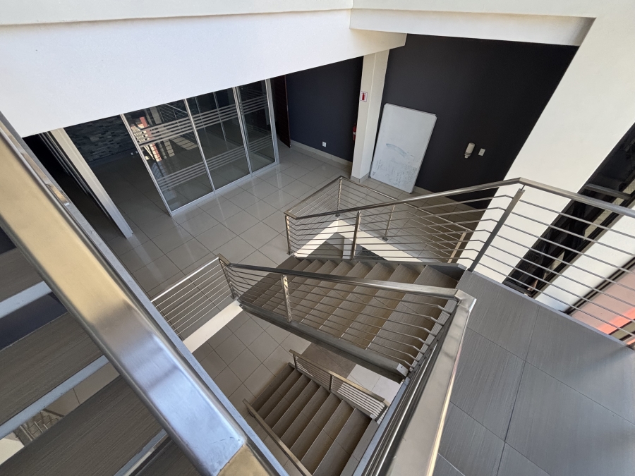Commercial Property for Sale in Die Hoewes Gauteng