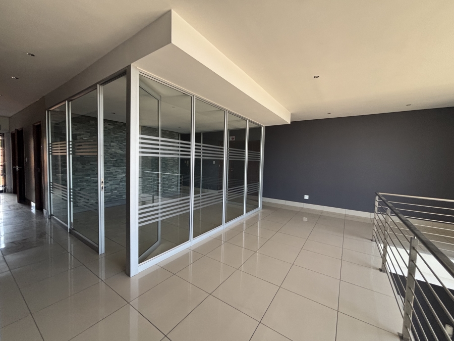 Commercial Property for Sale in Die Hoewes Gauteng