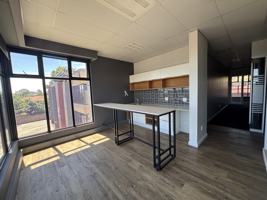Commercial Property for Sale in Die Hoewes Gauteng