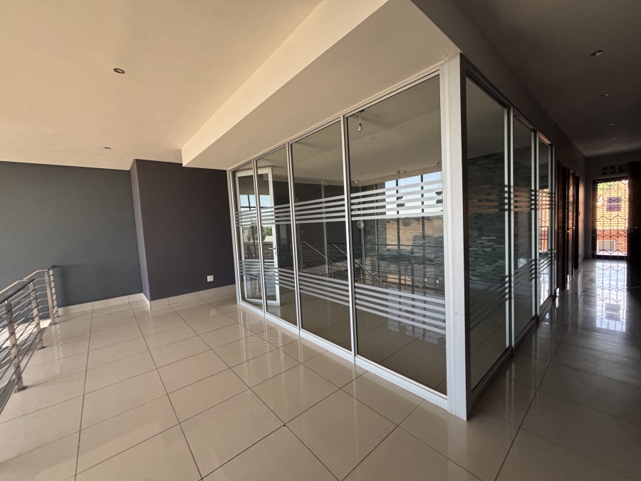 Commercial Property for Sale in Die Hoewes Gauteng