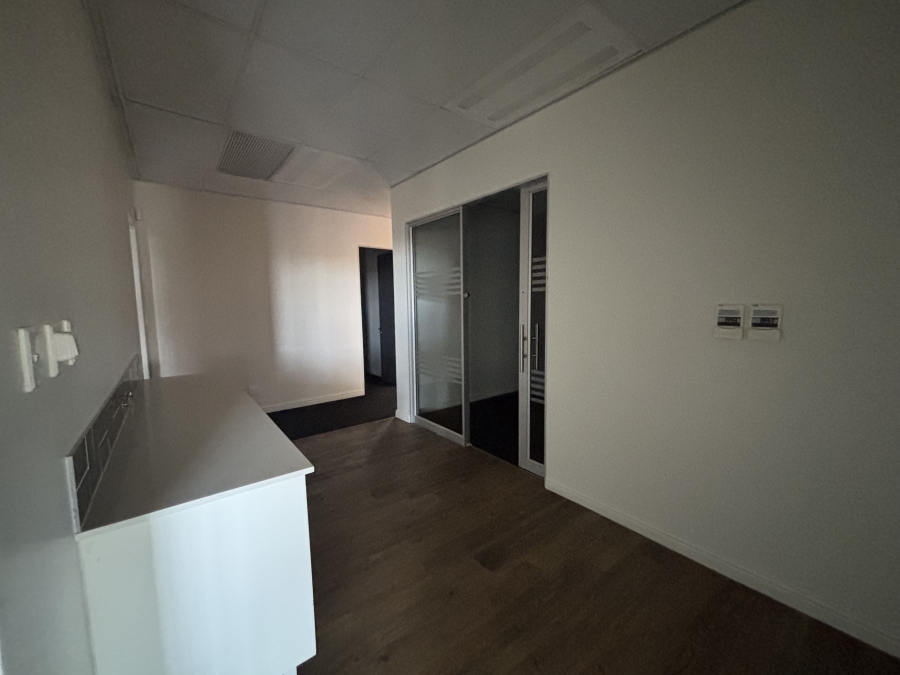 Commercial Property for Sale in Die Hoewes Gauteng