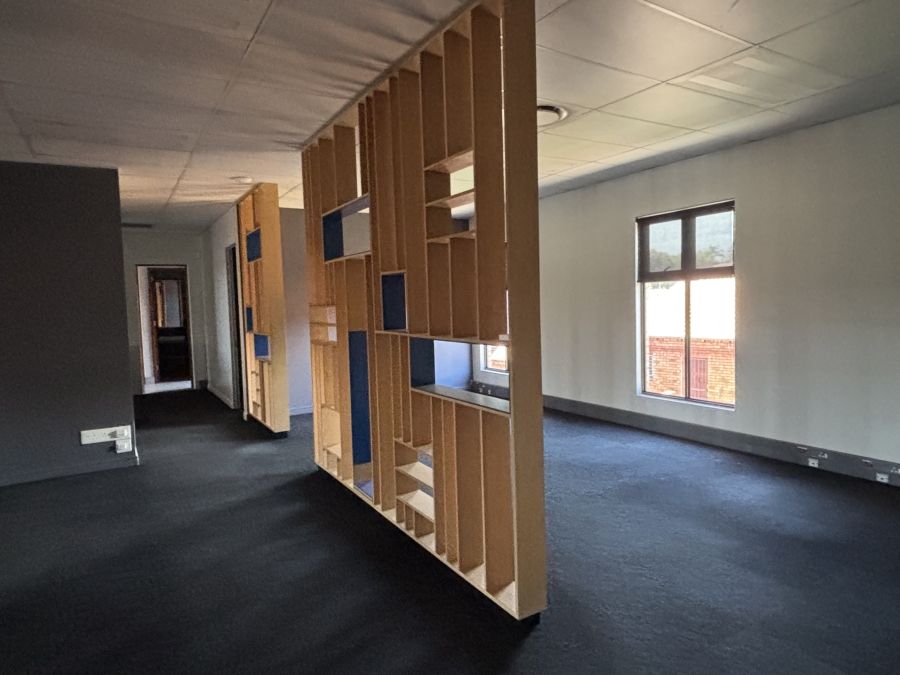 Commercial Property for Sale in Die Hoewes Gauteng
