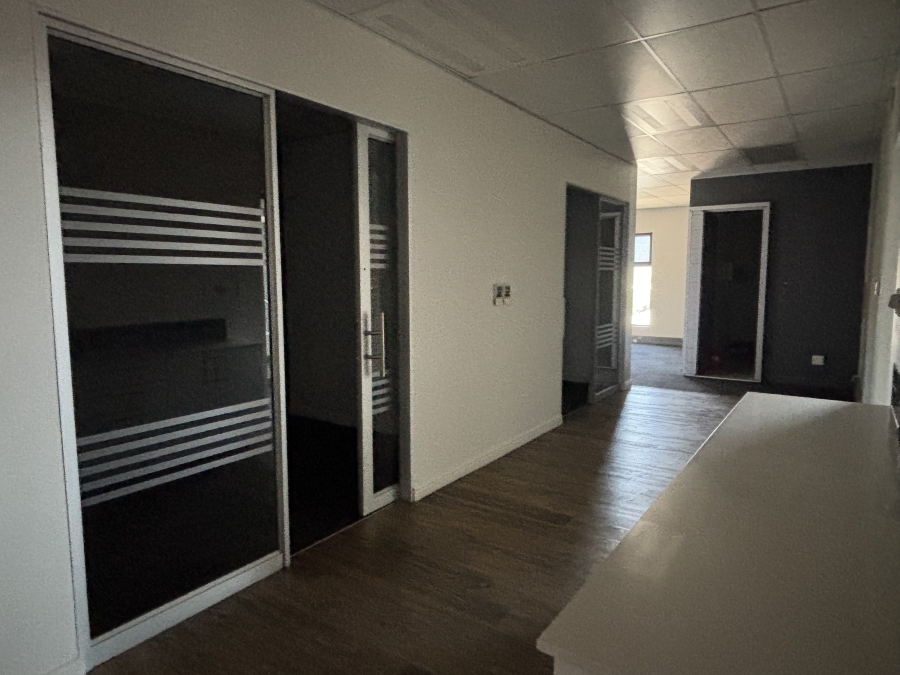 Commercial Property for Sale in Die Hoewes Gauteng