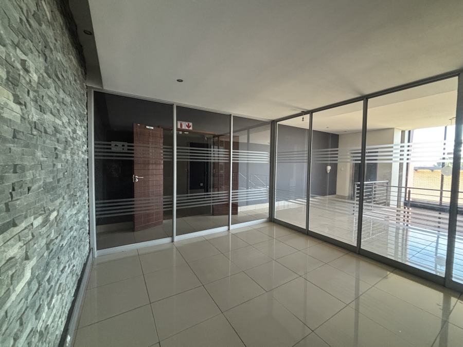 Commercial Property for Sale in Die Hoewes Gauteng