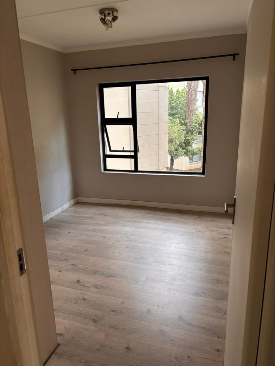 1 Bedroom Property for Sale in Beverley Gauteng