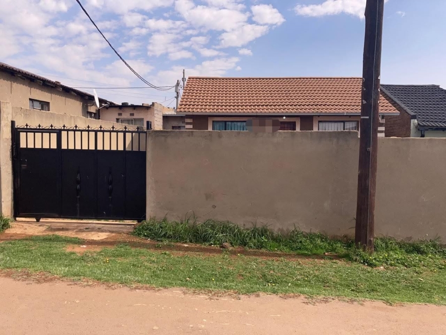 2 Bedroom Property for Sale in Orange Farm Gauteng