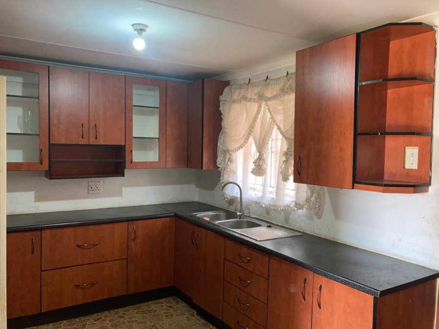 2 Bedroom Property for Sale in Orange Farm Gauteng