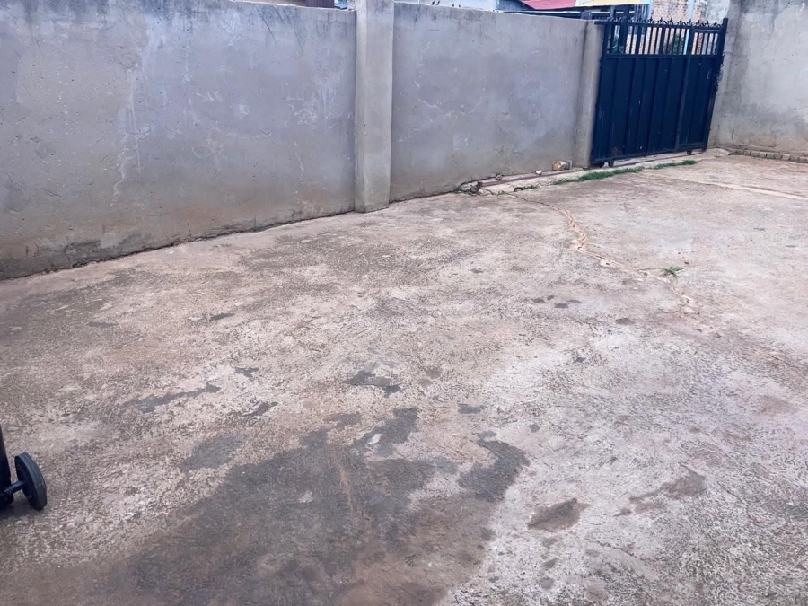 2 Bedroom Property for Sale in Orange Farm Gauteng