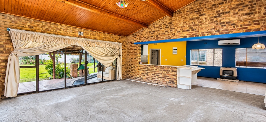 3 Bedroom Property for Sale in Country View Gauteng