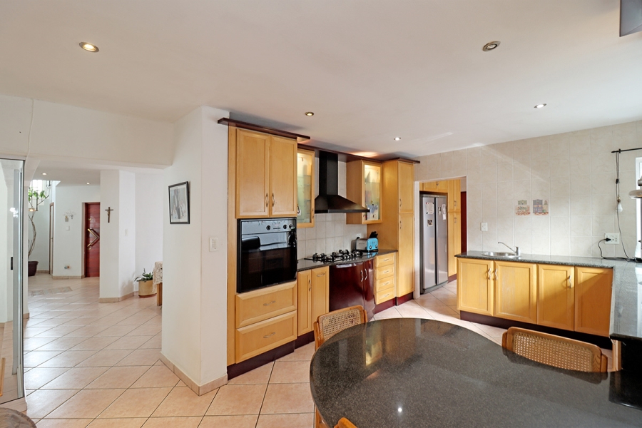 3 Bedroom Property for Sale in Bedfordview Gauteng