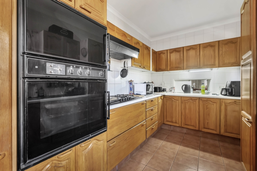 3 Bedroom Property for Sale in Parkmore Gauteng