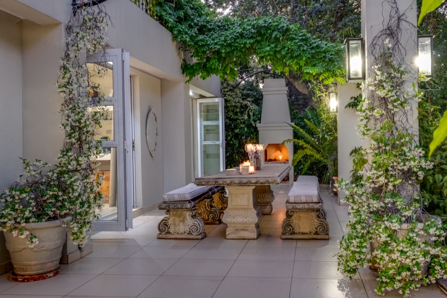 5 Bedroom Property for Sale in River Club Gauteng