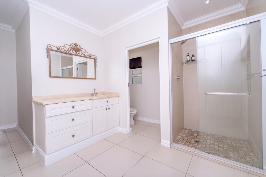 5 Bedroom Property for Sale in River Club Gauteng