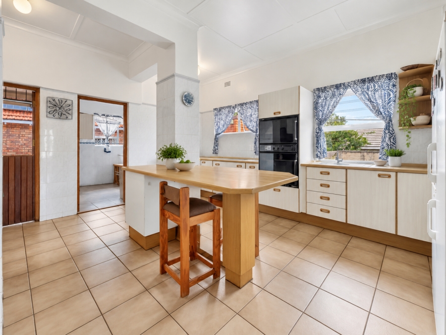 5 Bedroom Property for Sale in Emmarentia Gauteng