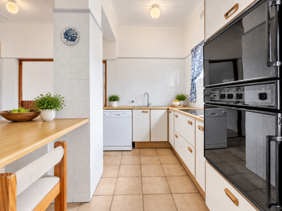 5 Bedroom Property for Sale in Emmarentia Gauteng
