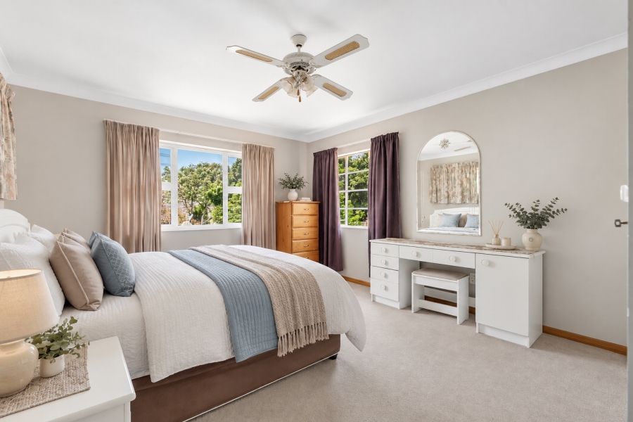 5 Bedroom Property for Sale in Emmarentia Gauteng