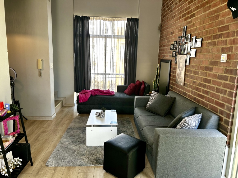 To Let 1 Bedroom Property for Rent in Houghton Estate Gauteng