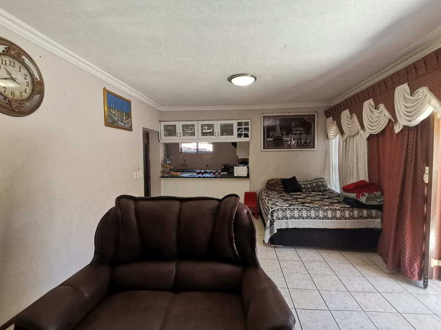 3 Bedroom Property for Sale in Oakdene Gauteng