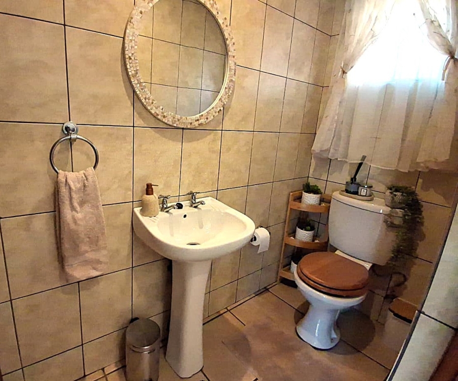 3 Bedroom Property for Sale in Amorosa Gauteng